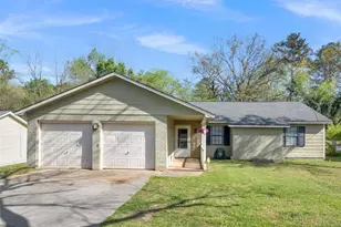 535 Oak Trace Ct, Jonesboro, GA 30238 - Photo 1