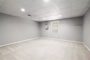 9335 Huntcliff Trce, Atlanta, GA 30350 - Photo 77