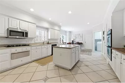 3812 Glen Arbor Court NE, Brookhaven, GA 30319 - Photo 13