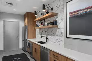 250 Pharr Rd NE, Atlanta, GA 30305 - Photo 15