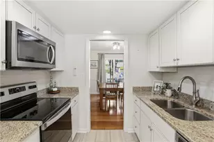 91 Ivy Trail NE, Atlanta, GA 30342 - Photo 9