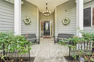 2792 Cliffview Dr SW, Lilburn, GA 30047 - Photo 3