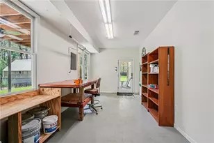 2792 Cliffview Dr SW, Lilburn, GA 30047 - Photo 41