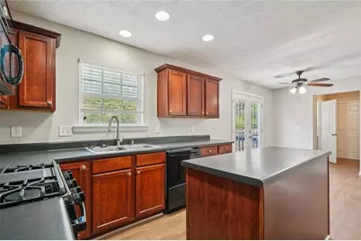 5472 Skylar Creek Lane NE, Buford, GA 30518 - Photo 9