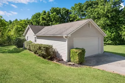 250 Chardonnay Trace, Braselton, GA 30517 - Photo 3