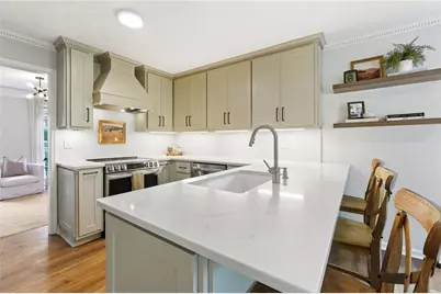 2116 Candlewood Court NE, Marietta, GA 30066 - Photo 5