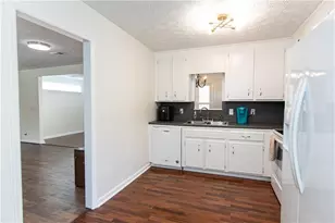 111 Little Brook Dr, Woodstock, GA 30188 - Photo 7