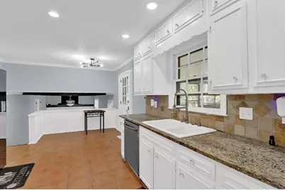 466 Hickory Hills Drive, Stone Mountain, GA 30083 - Photo 15