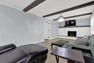 466 Hickory Hills Dr, Stone Mountain, GA 30083 - Photo 17