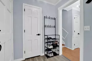 466 Hickory Hills Dr, Stone Mountain, GA 30083 - Photo 3