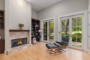 4915 Northway Dr NE, Sandy Springs, GA 30342 - Photo 9