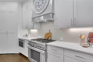 149 Norcross St, Roswell, GA 30075 - Photo 9