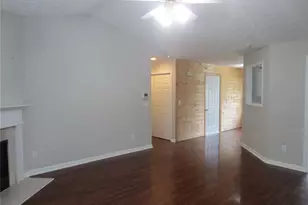 6285 Huntcliff Dr, Flowery Branch, GA 30542 - Photo 7
