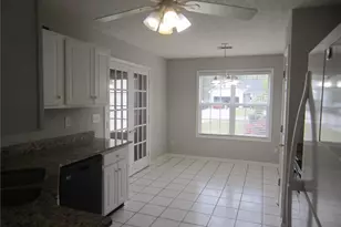6285 Huntcliff Dr, Flowery Branch, GA 30542 - Photo 9