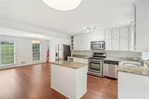 2895 Shurburne Dr, Alpharetta, GA 30022 - Photo 15