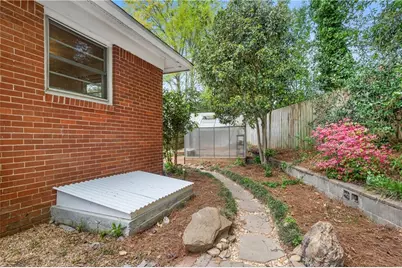 1019 Greenbriar Circle, Decatur, GA 30033 - Photo 21