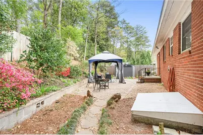 1019 Greenbriar Circle, Decatur, GA 30033 - Photo 15