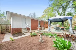 1019 Greenbriar Cir, Decatur, GA 30033 - Photo 17