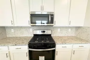 4264 Holland Grv Rd, Lawrenceville, GA 30044 - Photo 9