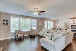 6378 Hickory Branch Dr, Hoschton, GA 30548 - Photo 11