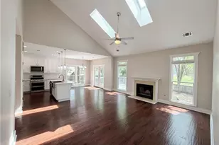 4000 Amberley Ln, Marietta, GA 30062 - Photo 3