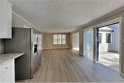 2041 Kramer Way, Marietta, GA 30062 - Photo 5