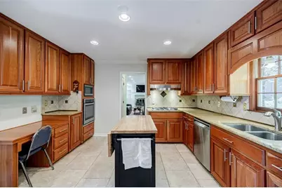 1293 Witham Drive, Dunwoody, GA 30338 - Photo 5