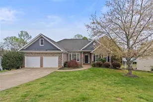 93 Overlook Cir, Dawsonville, GA 30534 - Photo 1
