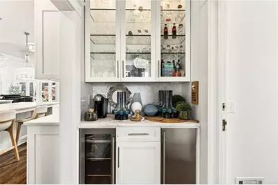 94 Inman Circle NE, Atlanta, GA 30309 - Photo 9