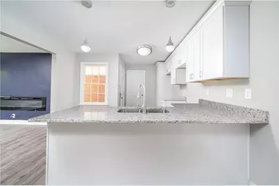 6078 Hillvale Road, Lithonia, GA 30058 - Photo 11
