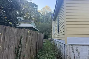 879 Edwin Pl NW, Atlanta, GA 30318 - Photo 21