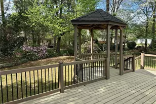 5162 Irwin Ct SW, Lilburn, GA 30047 - Photo 7