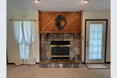 5162 Irwin Court SW, Lilburn, GA 30047 - Photo 9