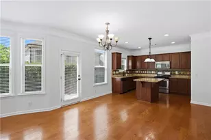 305 Nichols Ridge Points, Suwanee, GA 30024 - Photo 9