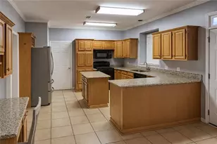 11939 Olmstead Dr, Fayetteville, GA 30215 - Photo 5