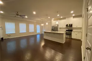 2597 Bloom Cir, Tucker, GA 30084 - Photo 3