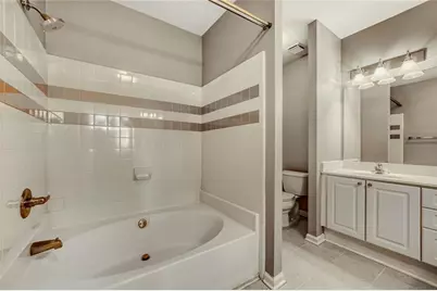 3334 Peachtree Road NE #1208, Atlanta, GA 30326 - Photo 17