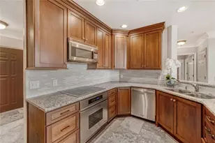 3334 Peachtree Rd NE, Atlanta, GA 30326 - Photo 9