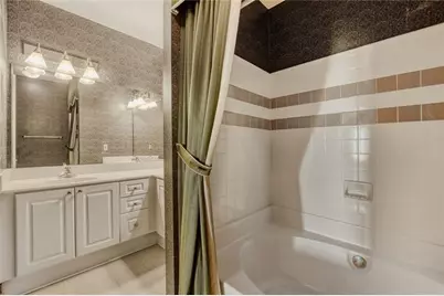 3334 Peachtree Road NE #1208, Atlanta, GA 30326 - Photo 17