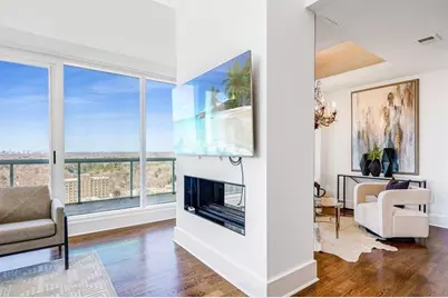 2881 Peachtree Road NE #2405, Atlanta, GA 30305 - Photo 13