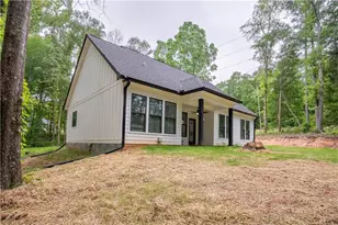 281 Ruby Ln, Commerce, GA 30530 - Photo 3