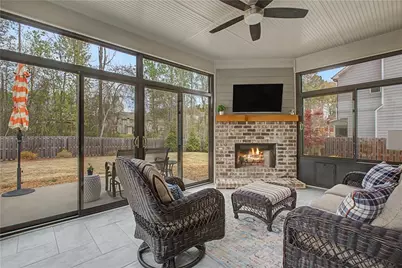 554 Wilbur Drive, Hoschton, GA 30548 - Photo 3