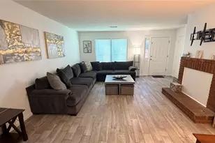 250 Mill Creek Pl, Roswell, GA 30076 - Photo 5