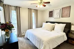 3845 Pebble Beach Dr, Atlanta, GA 30349 - Photo 9