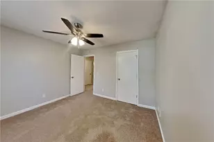 615 Paris Dr, Lawrenceville, GA 30043 - Photo 13