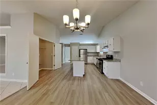 615 Paris Dr, Lawrenceville, GA 30043 - Photo 5