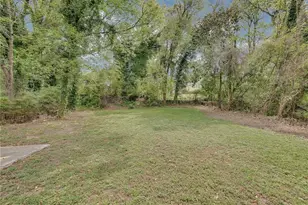 2300 Dauphine St, Atlanta, GA 30344 - Photo 25