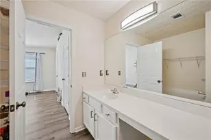 2706 Heathrow Dr, Lawrenceville, GA 30043 - Photo 21