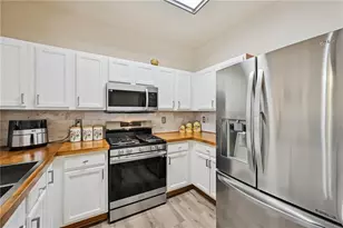 2706 Heathrow Dr, Lawrenceville, GA 30043 - Photo 11