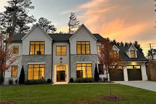 4550 Jolyn Pl, Sandy Springs, GA 30342 - Photo 3